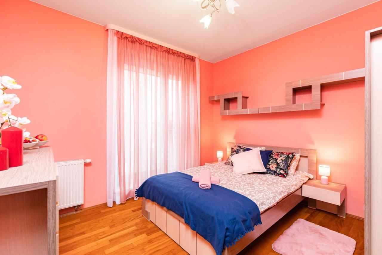 Ferienwohnung Superapart Chodkiewicza 10 Warschau Exterior foto
